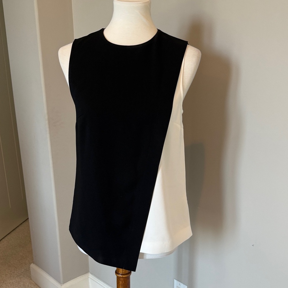 Ted Baker London Black and White Sleeveless Asymmetric Blouse